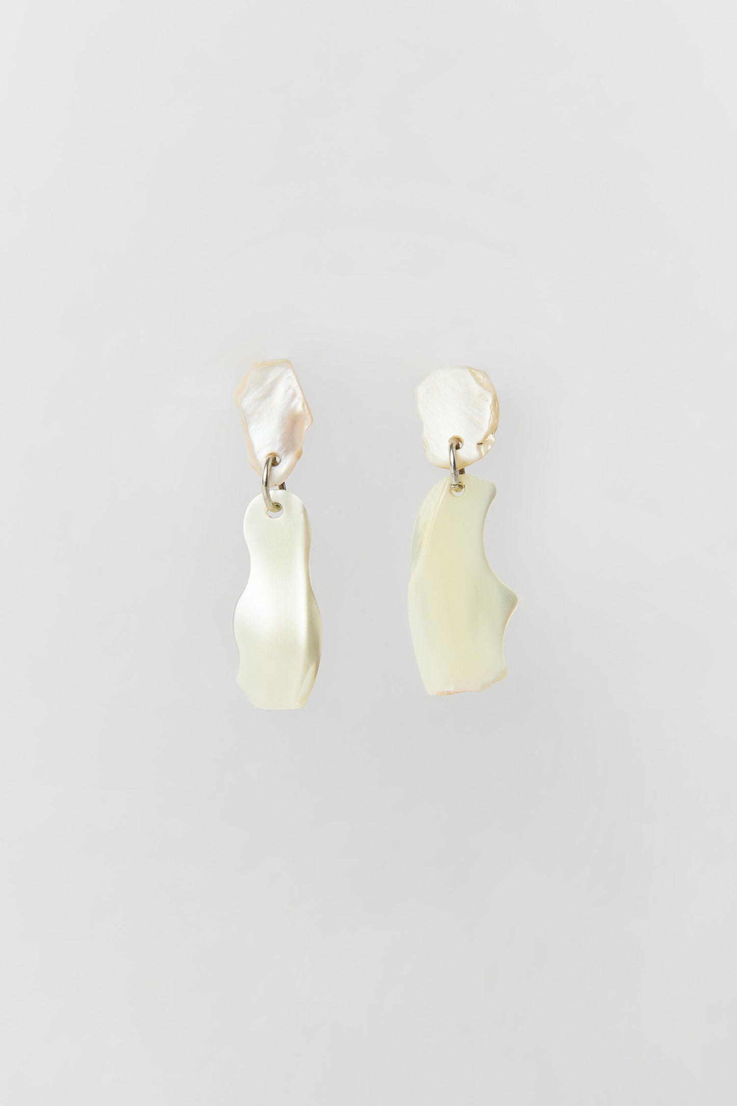 NACRE EARRINGS